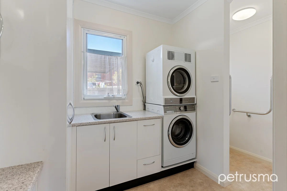 Additional image 22 of 199 Derwent Avenue, Lindisfarne TAS 7015