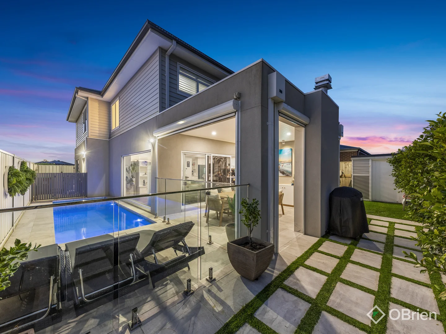 31 Abayo Crescent, Cranbourne South VIC 3977