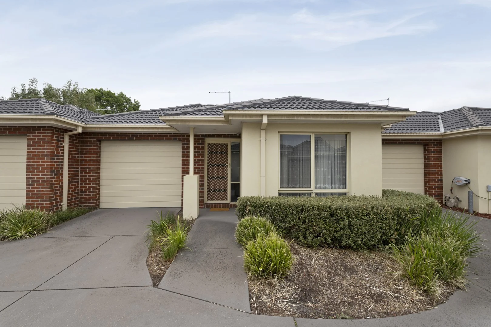 2/30 Gairloch Drive, Frankston VIC 3199