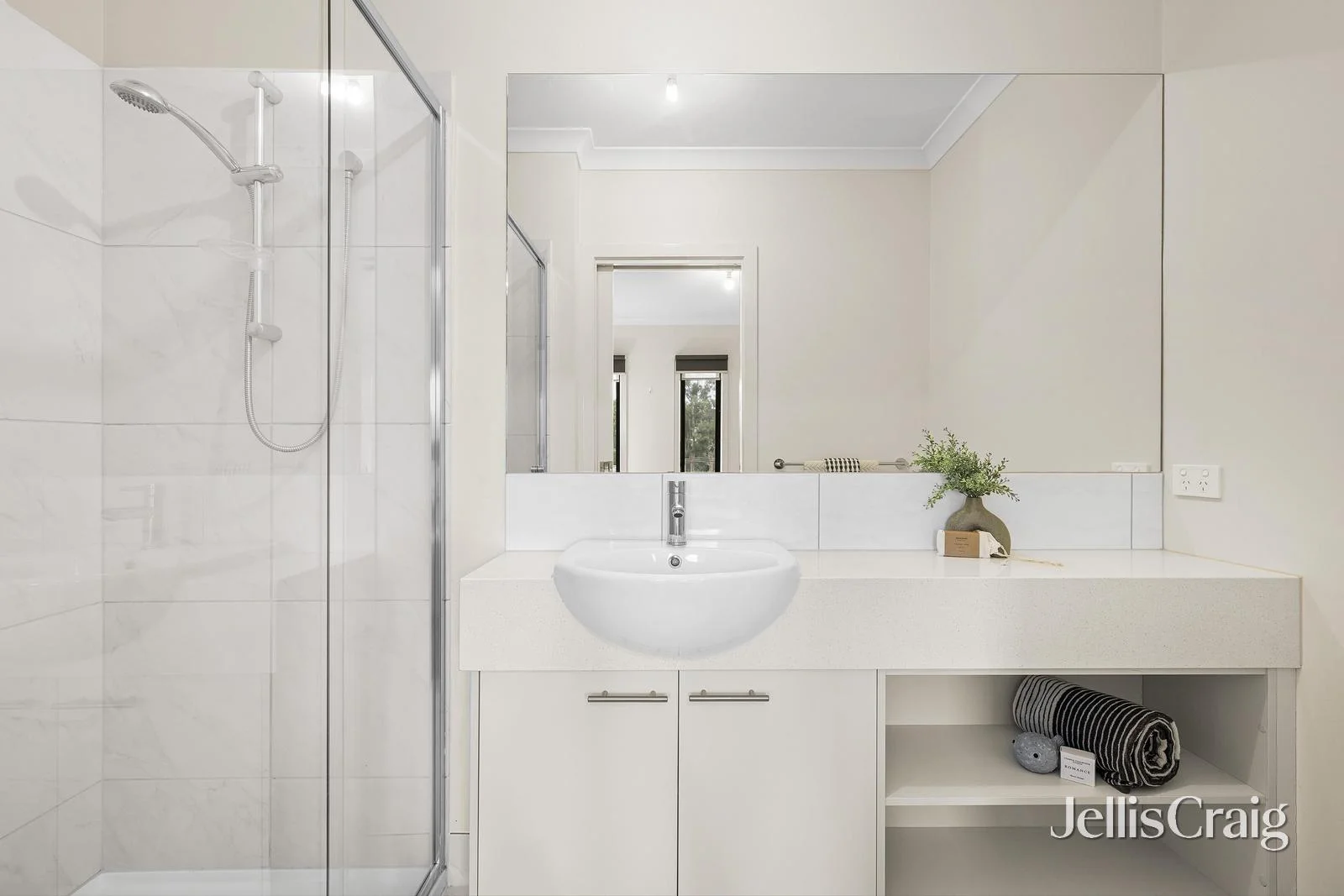 Additional image 7 of 6 English Close, Mooroolbark VIC 3138
