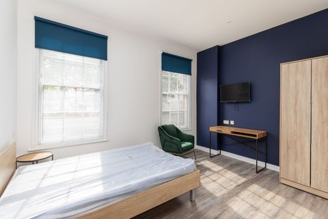 Flat ., Southampton SO14