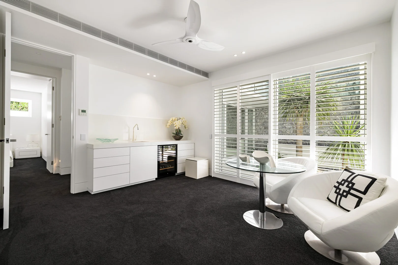 Additional image 23 of 46 Woodroffe Avenue, Main Beach QLD 4217