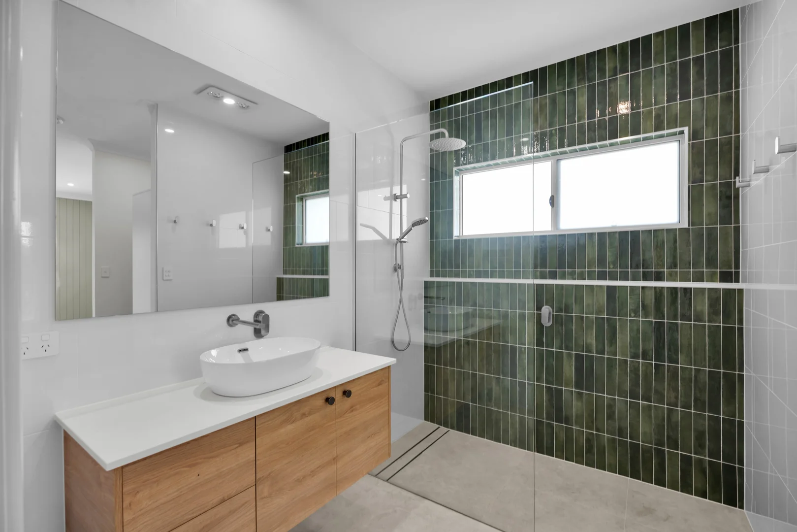 Additional image 3 of 241 Mcintosh Creek Road, Jones Hill QLD 4570