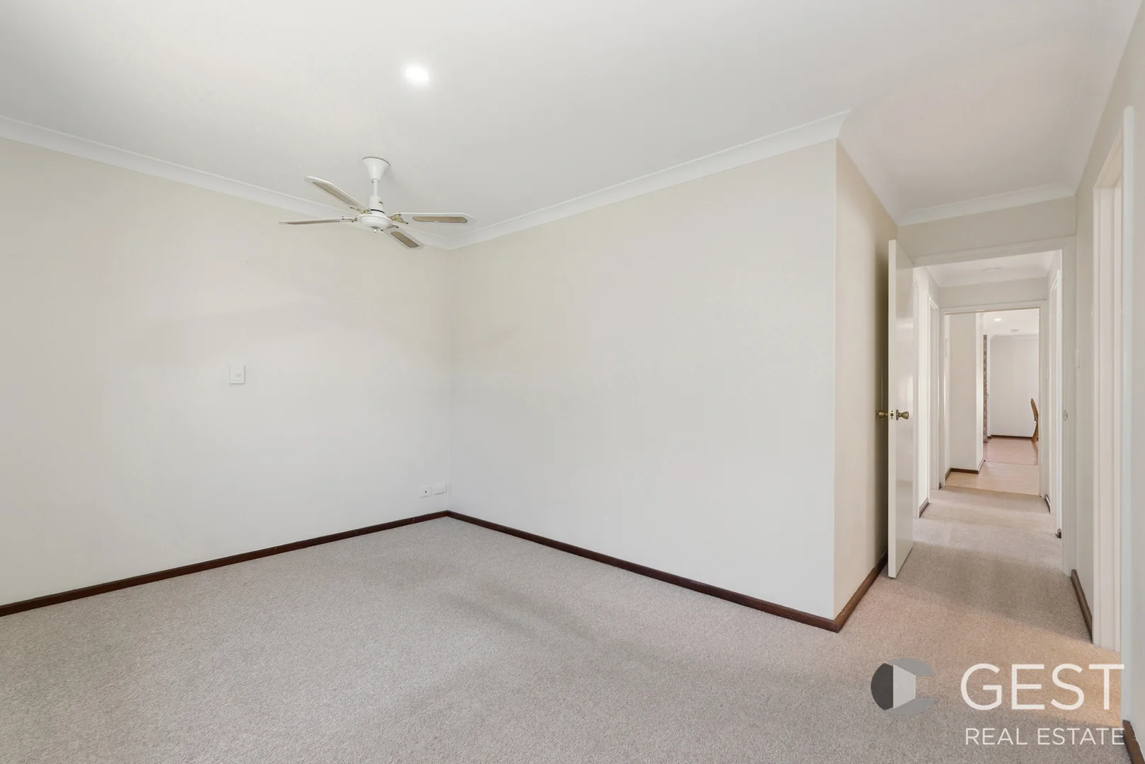 Additional image 16 of 19A Rosebank Gardens, Alexander Heights WA 6064