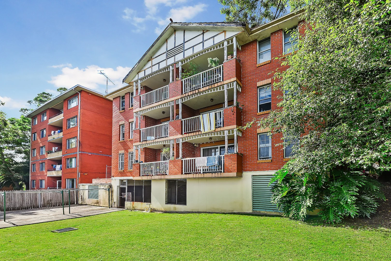15/67 WONIORA ROAD, Hurstville NSW 2220