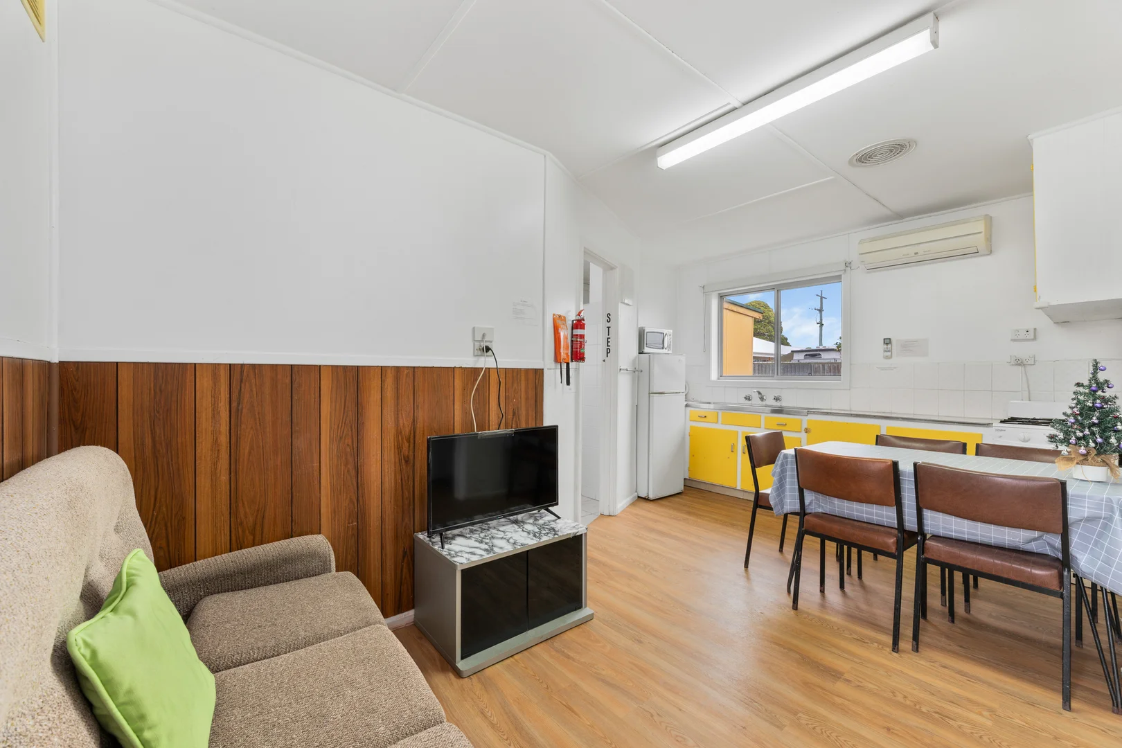 Additional image 4 of 7 Roadknight Street, Lakes Entrance VIC 3909