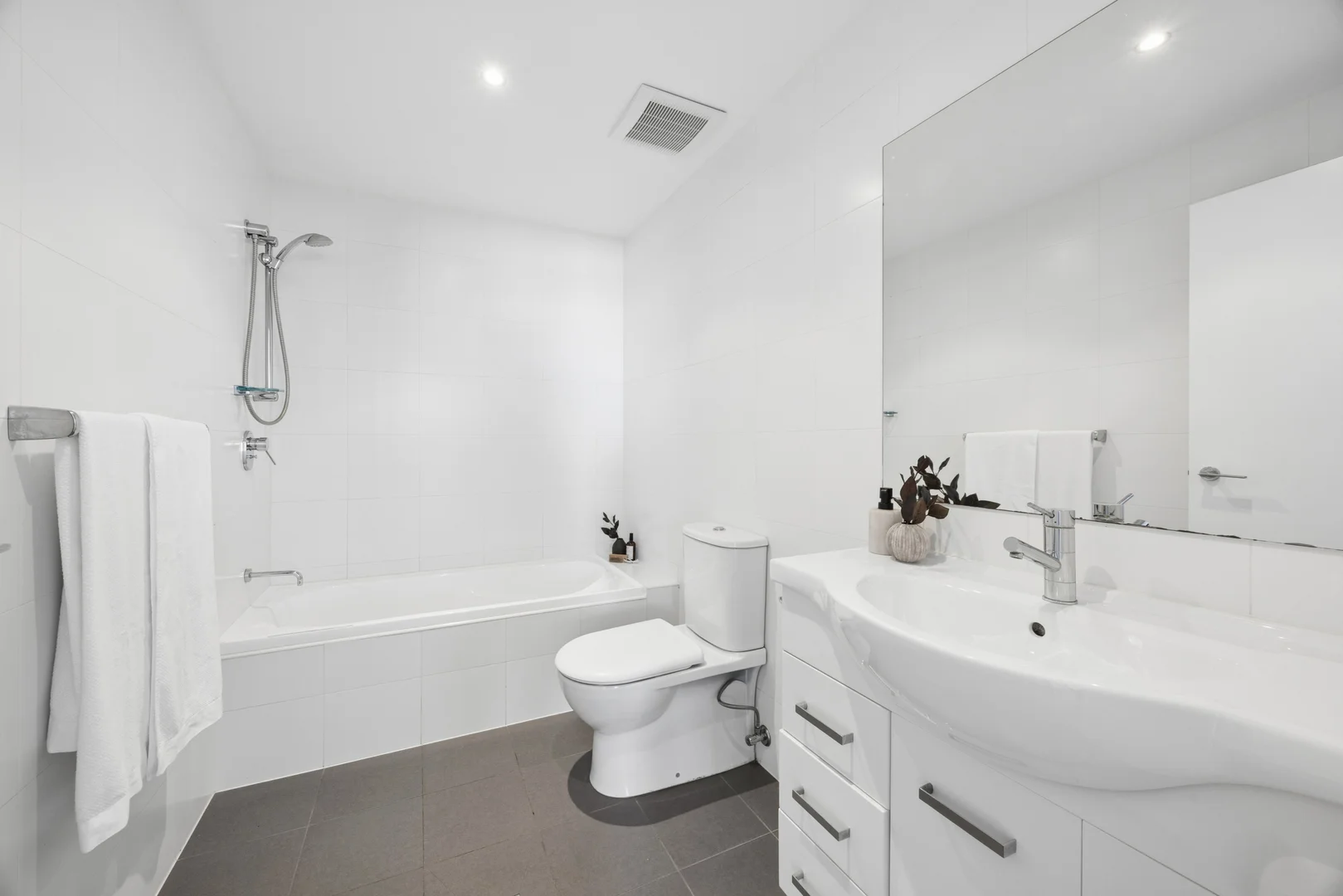 Additional image 6 of 602/18 Smart Street, Charlestown NSW 2290