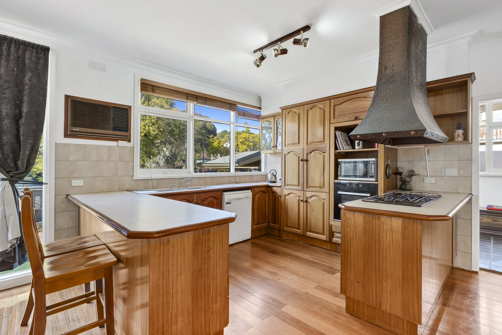 Additional image 3 of 8 Mayfield Drive, Mount Waverley VIC 3149