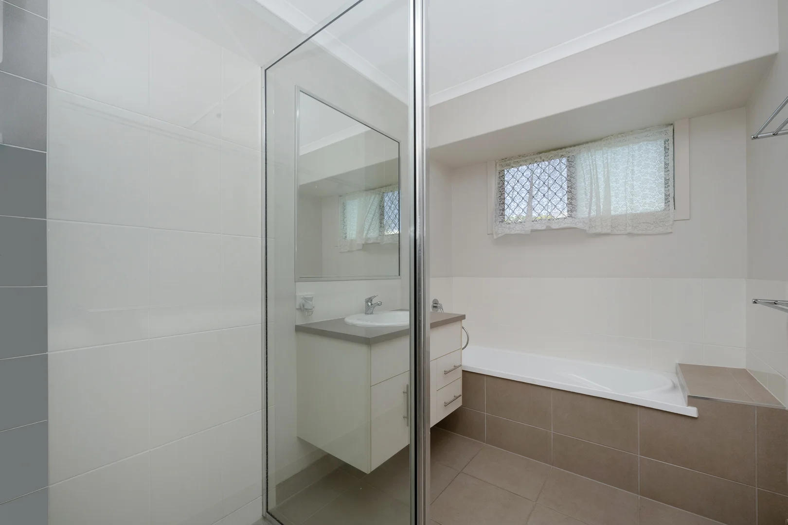 Additional image 11 of 15 Catho Avenue, Mount Low QLD 4818