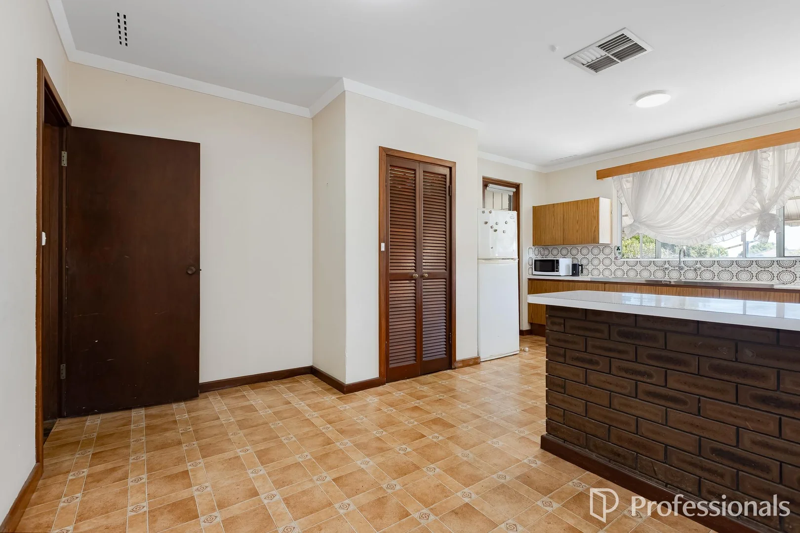 Additional image 7 of 251 Albert Street, Balcatta WA 6021