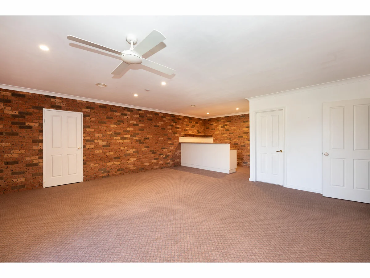 Additional image 21 of 16 Janette Court, Lavington NSW 2641