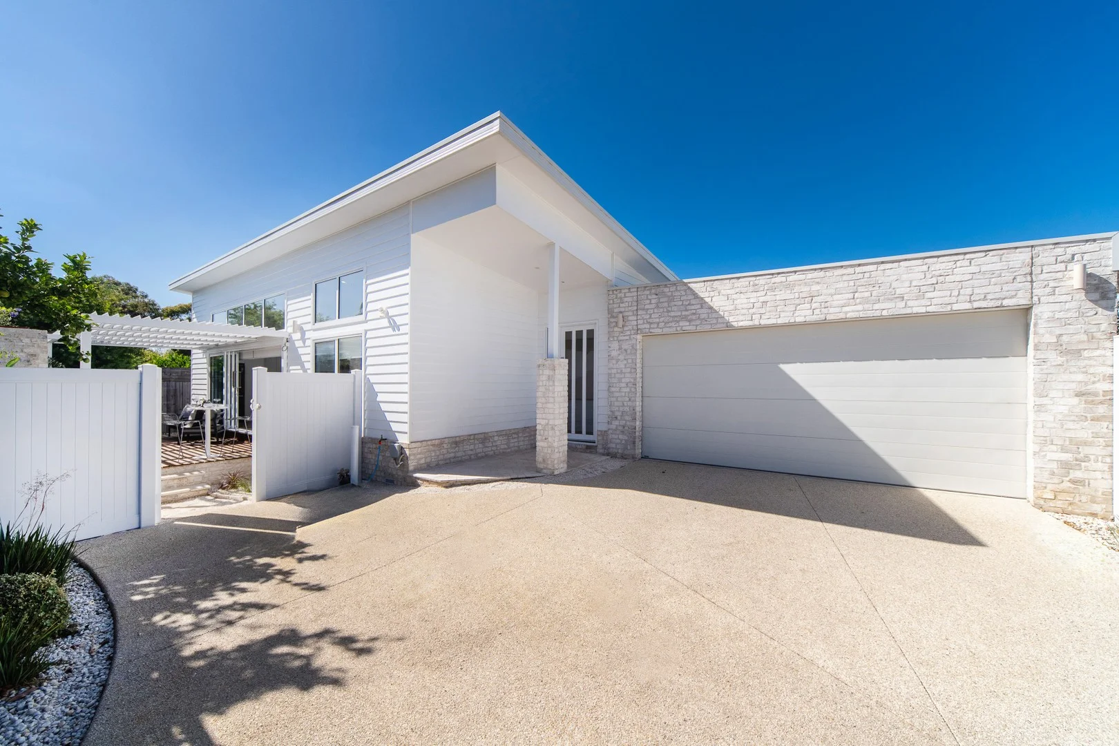 141A Rosslyn Avenue, Seaford VIC 3198