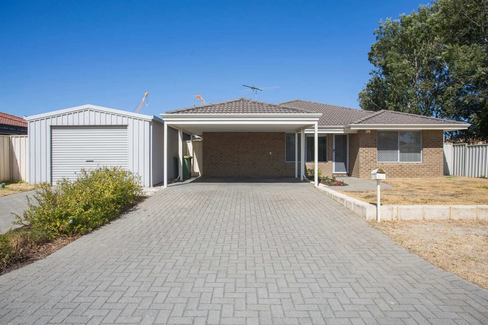 28 Carpenteria Cres, Kenwick WA 6107