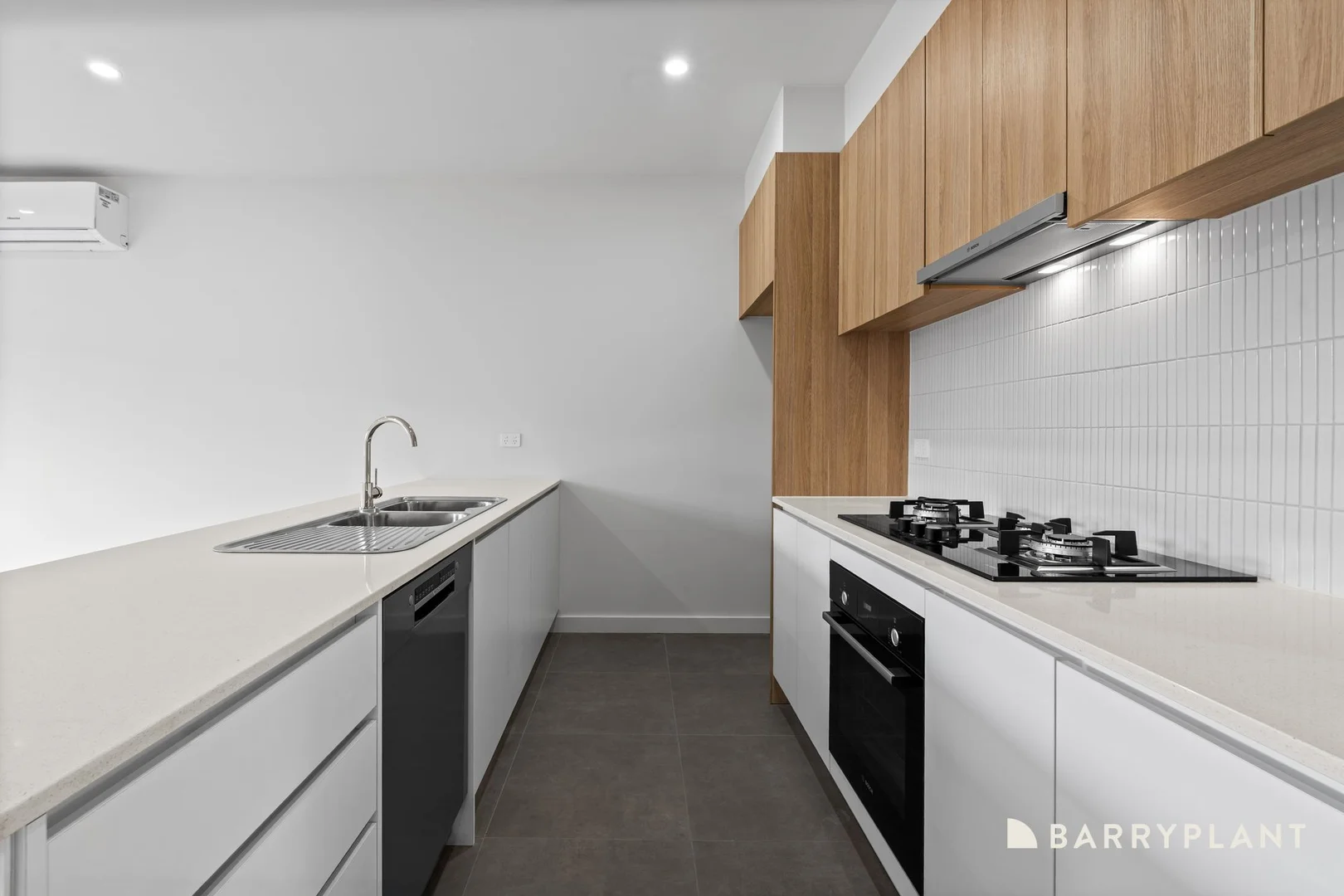 Additional image 5 of 1,2 and 3/27 Wilkinson Road, Sunshine VIC 3020