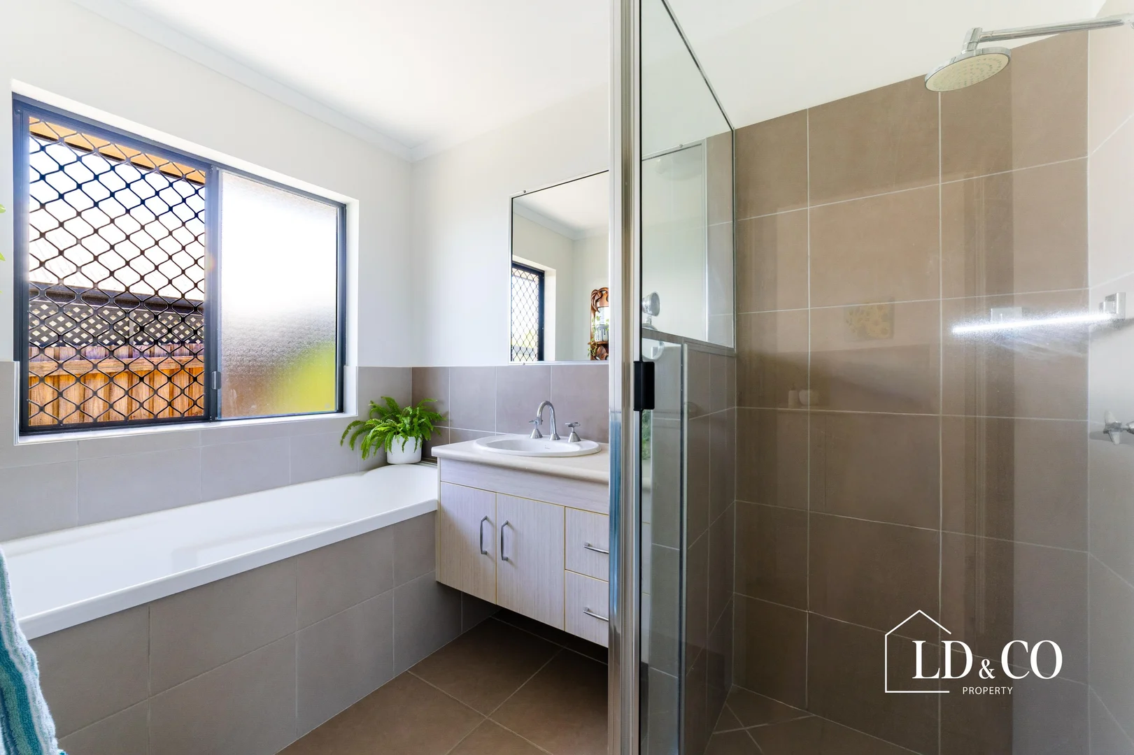 Additional image 12 of 10 Hangan Street, Bucasia QLD 4750