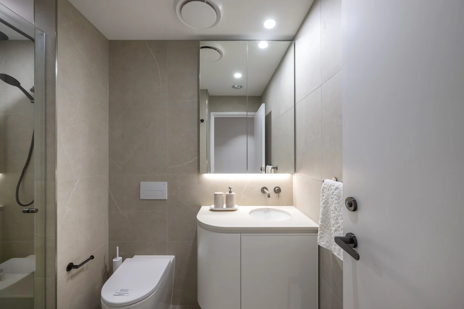 Additional image 14 of 101-303 / 439 Esplanade, Manly QLD 4179