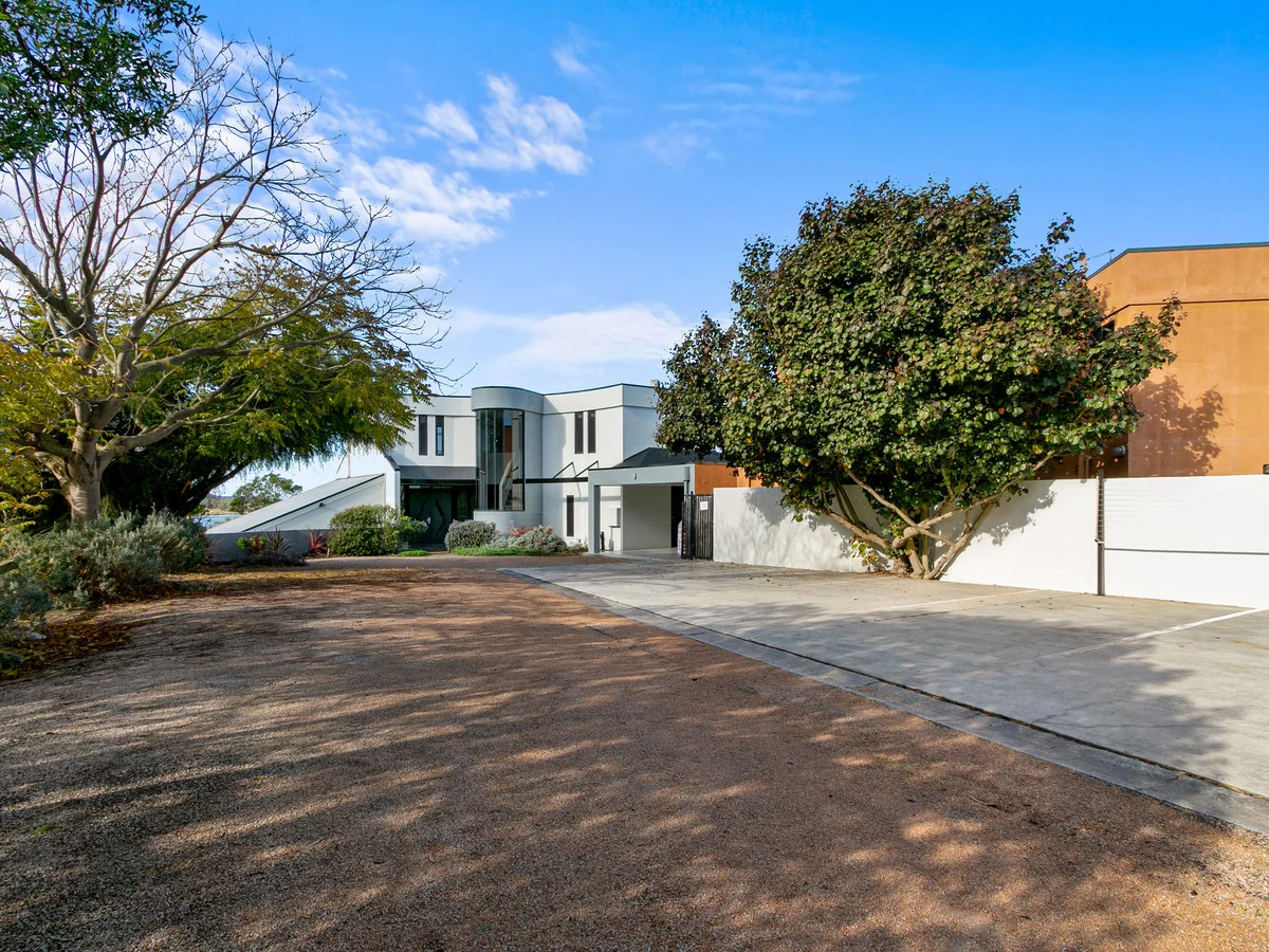 Additional image 6 of 4A Wattlebird Close, Lakes Entrance VIC 3909