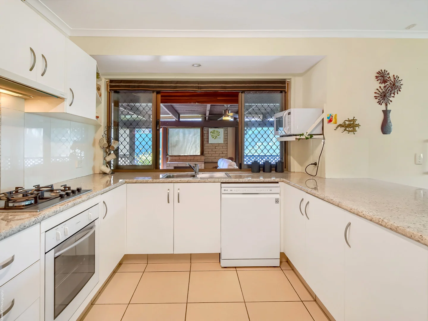 Additional image 9 of 4 Jacklin Close, Point Vernon QLD 4655