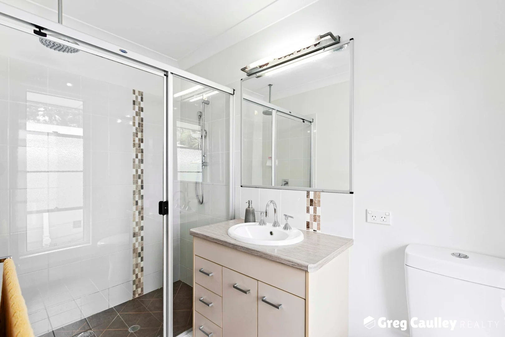 Additional image 5 of 9 Lachlan Drive, Oakhurst QLD 4650