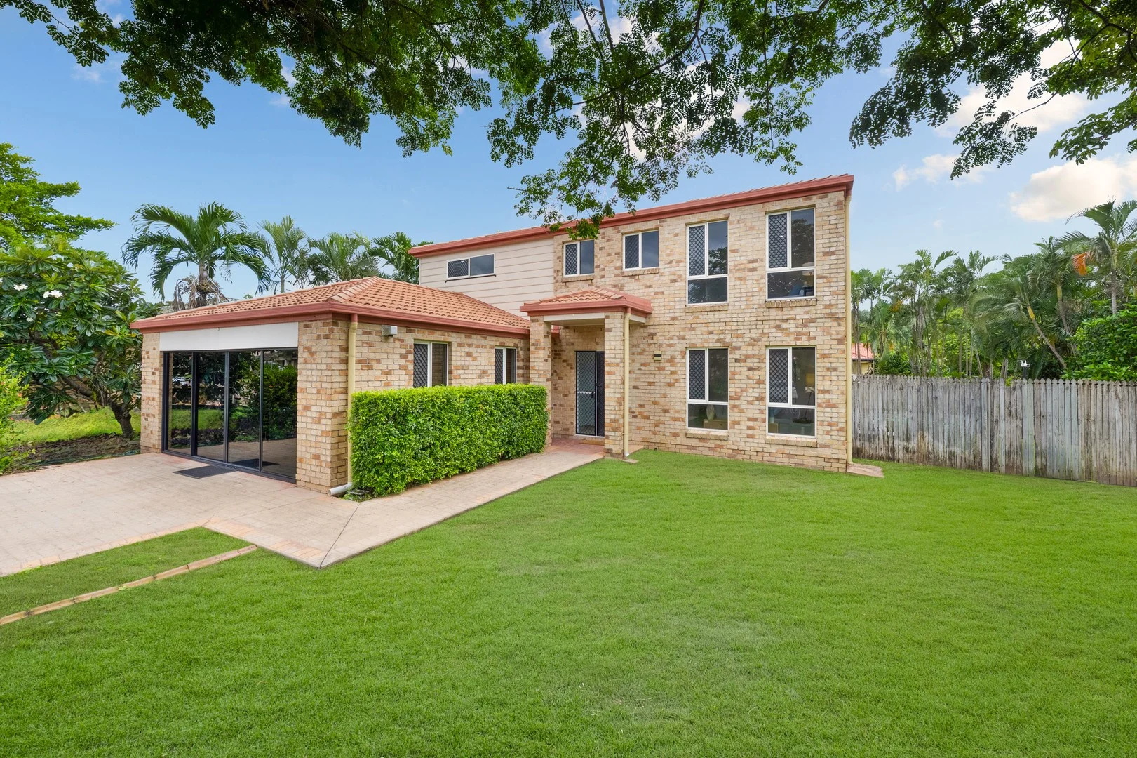 157 Greenwood Drive, Kirwan QLD 4817