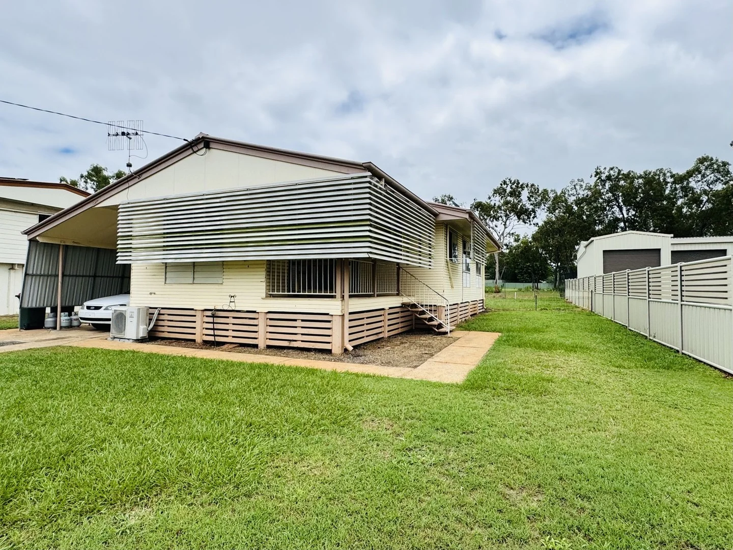 9 FORREST Drive, Moranbah QLD 4744