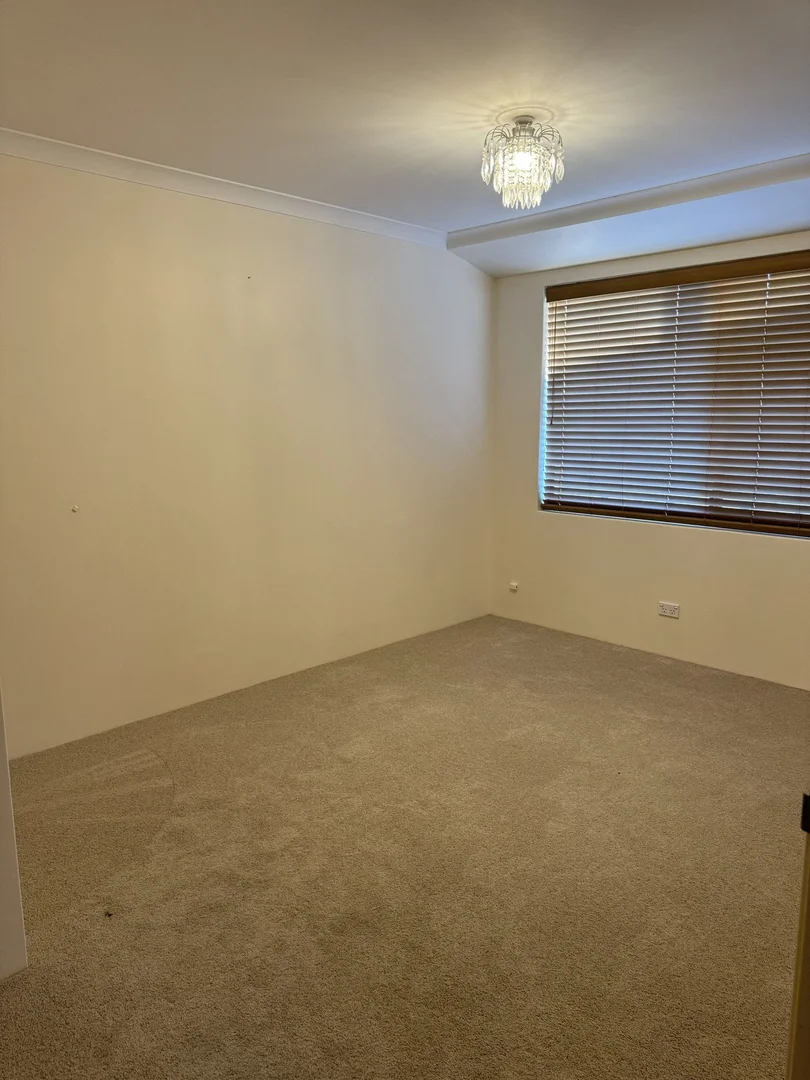 Additional image 19 of 3 Koolinda Close, South Lake WA 6164