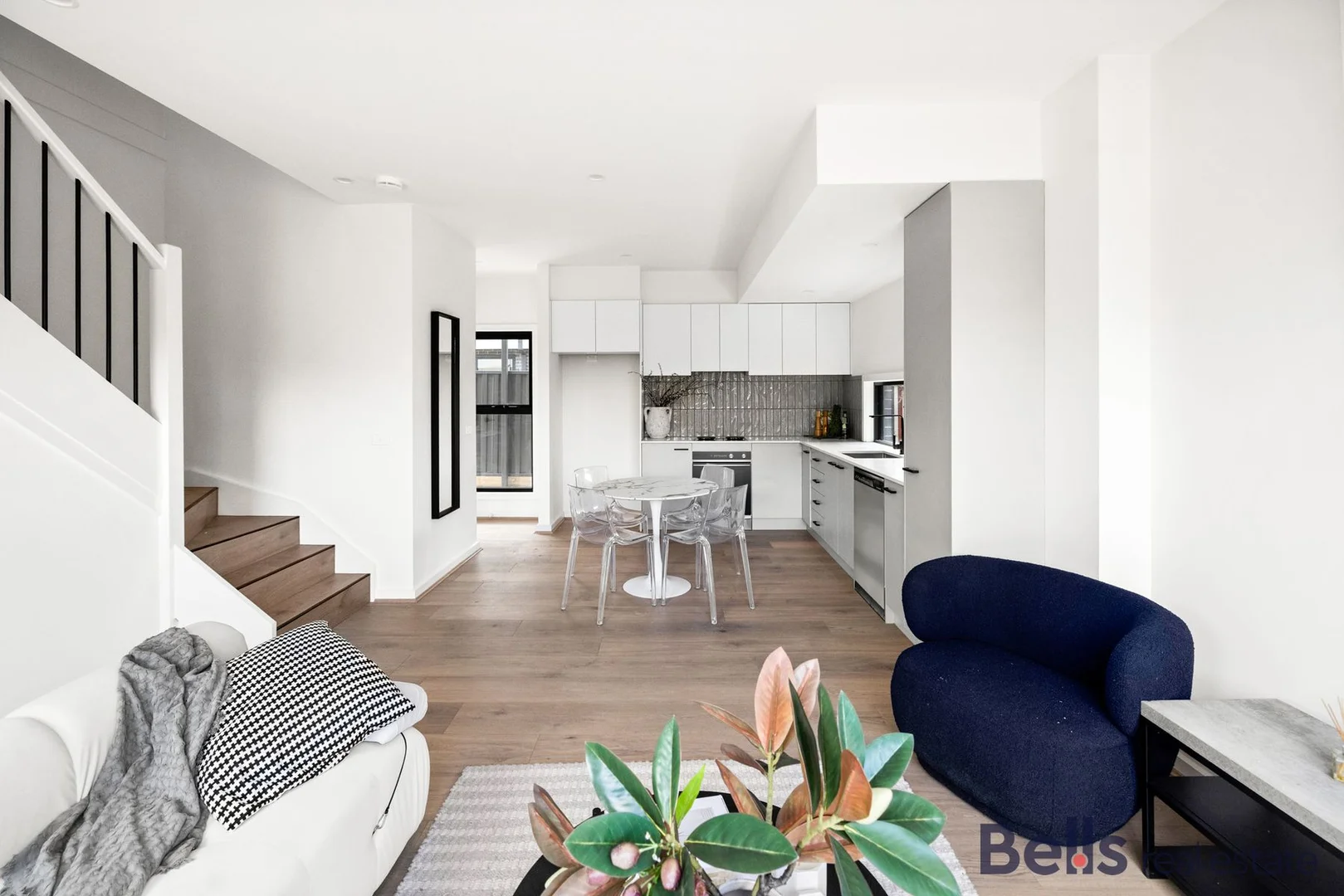 Additional image 19 of 1 & 4/33 Essex Street, Sunshine North VIC 3020