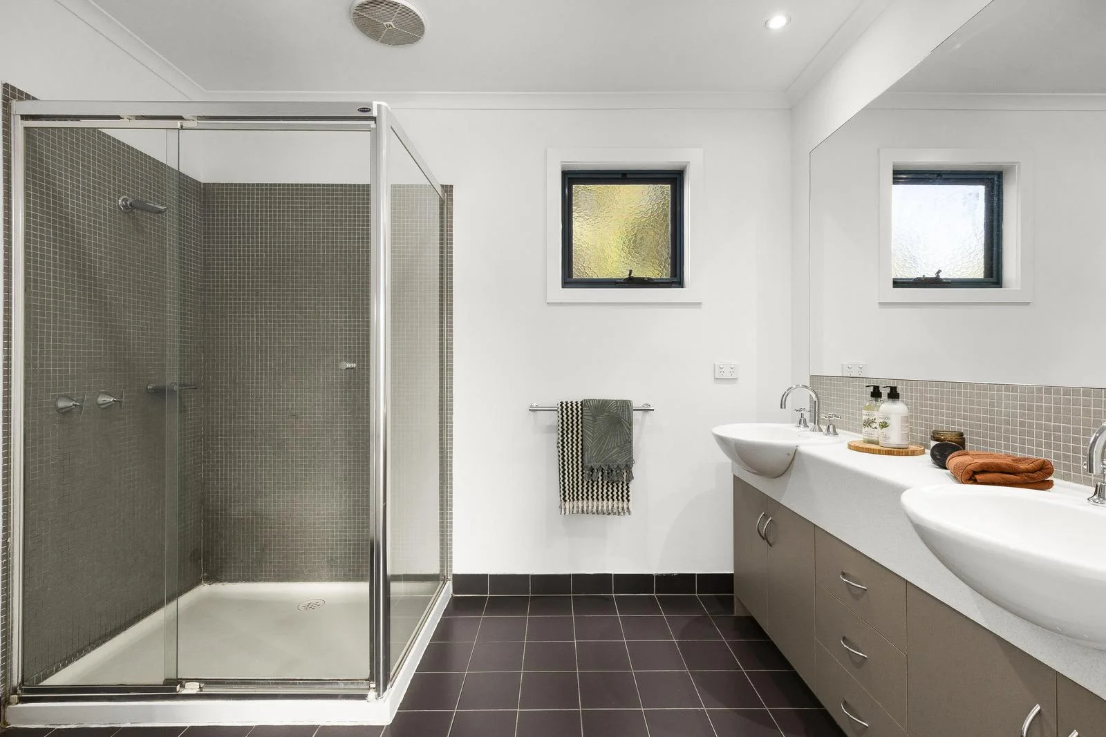 Additional image 13 of 186 Stockmans Way, Kensington VIC 3031