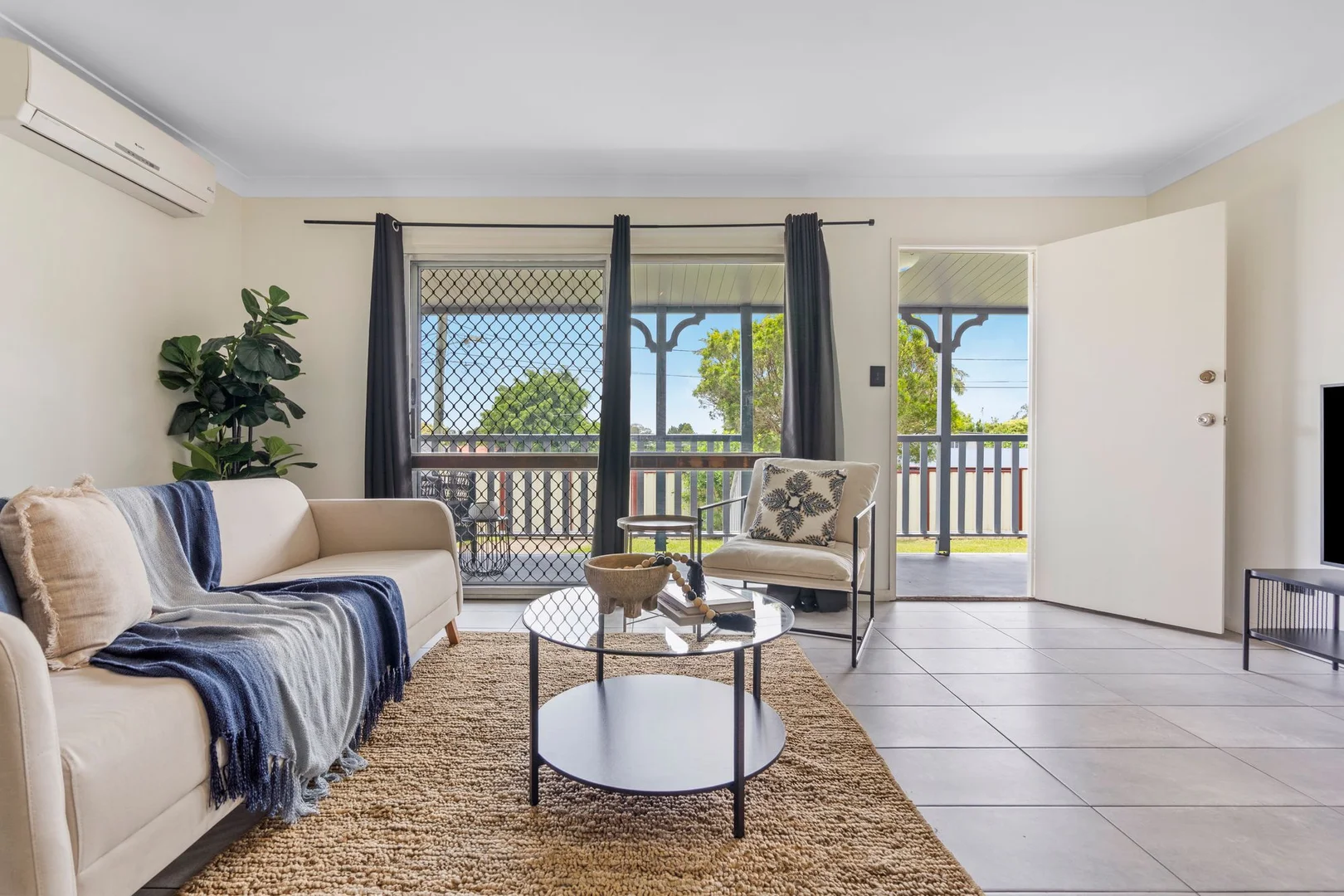 Additional image 4 of 18 Skyline Drive, Kingston QLD 4114