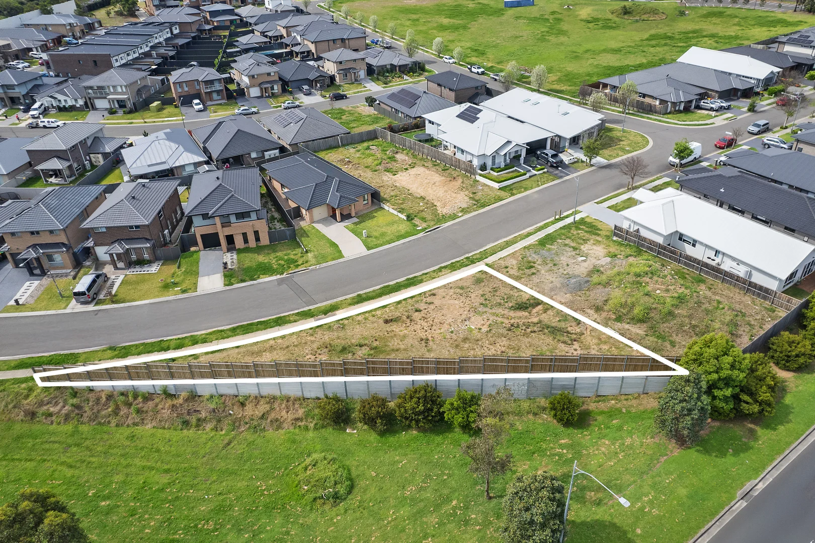 Additional image 3 of 58 Bluebell Crescent, Spring Farm NSW 2570