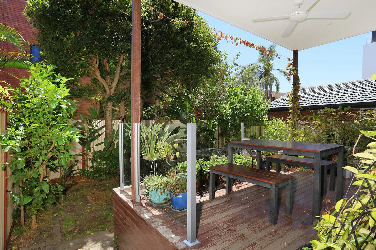Additional image 19 of 2/49 Milton Avenue, Paradise Point QLD 4216