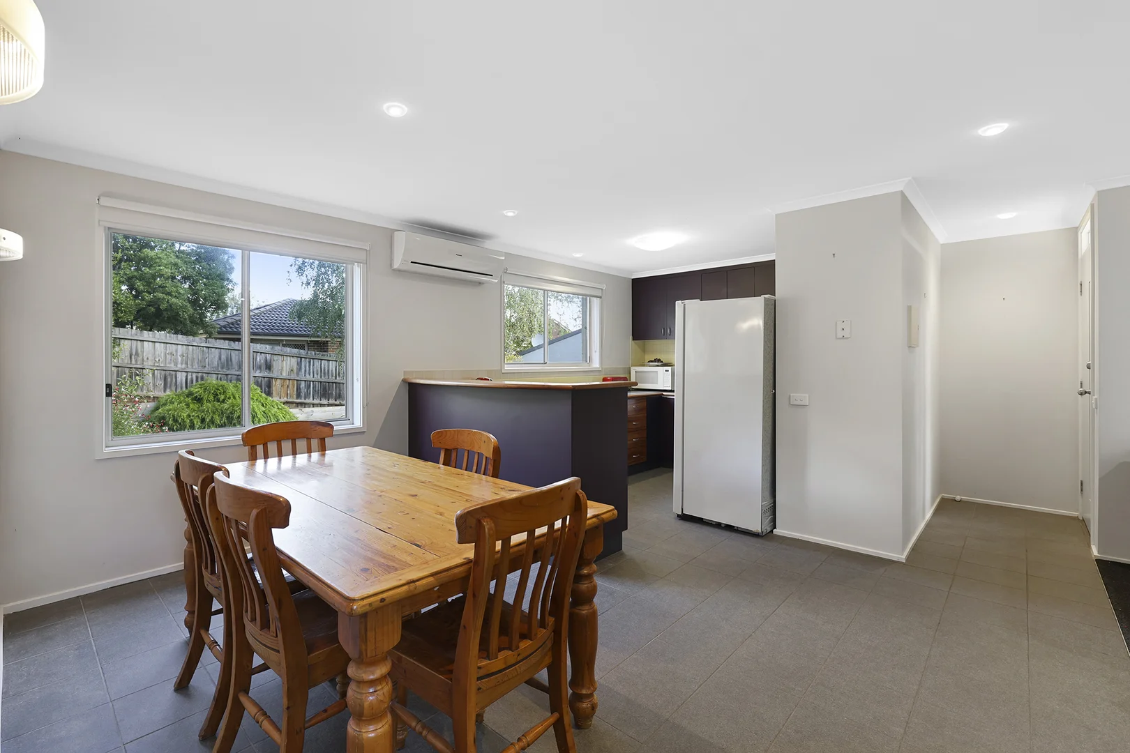 Additional image 4 of 2/3 Cameron Court, Drouin VIC 3818