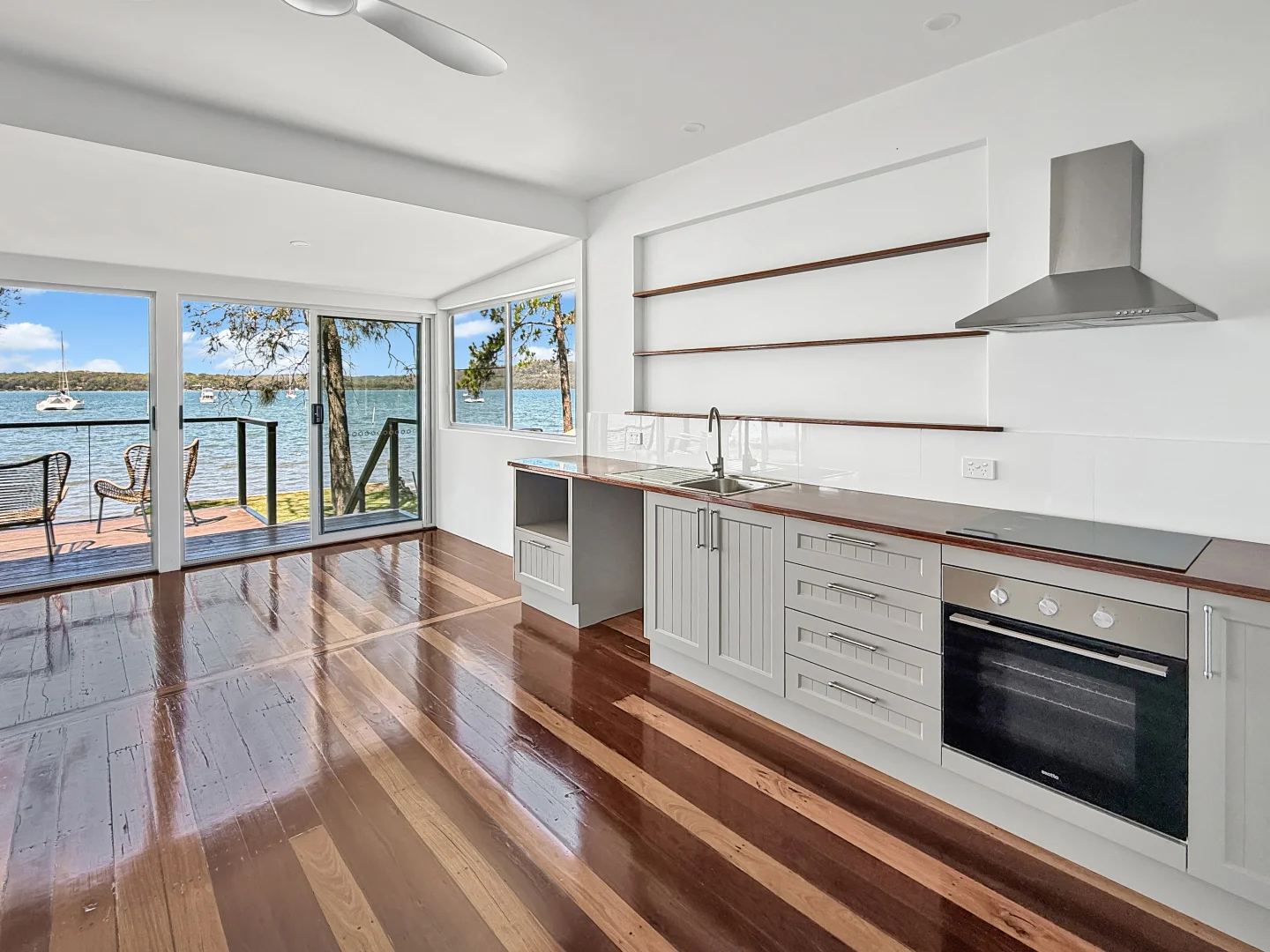 Additional image 2 of 18 Cove Boulevard, North Arm Cove NSW 2324