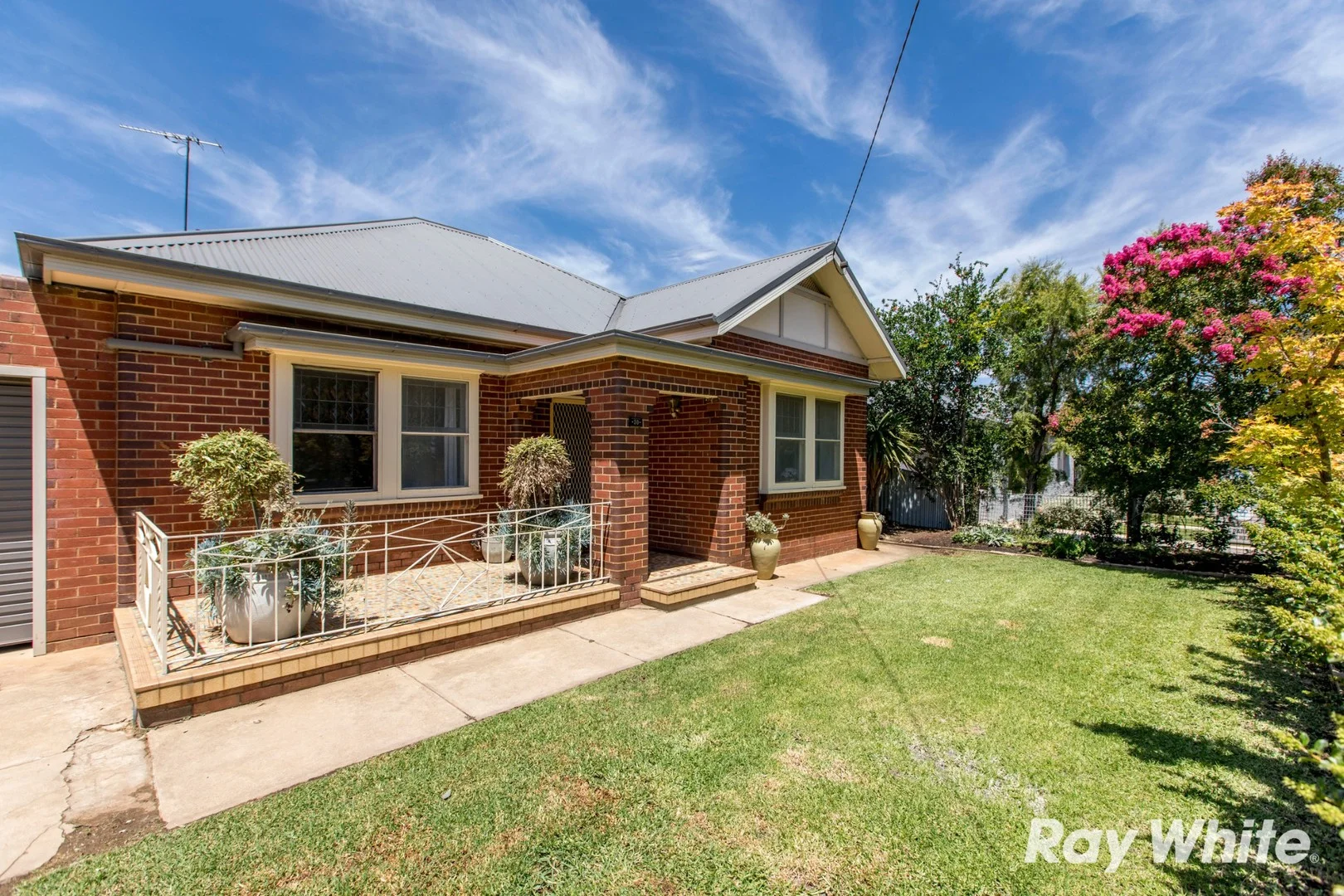 30 Meurant Avenue, Wagga Wagga NSW 2650