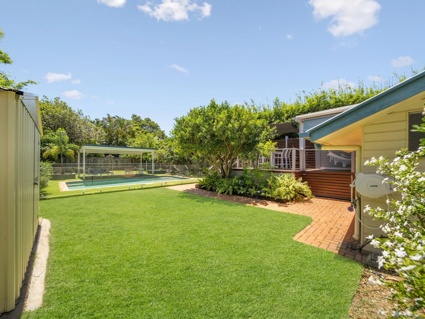 Additional image 3 of 69 Fernlea Avenue, Scarborough QLD 4020