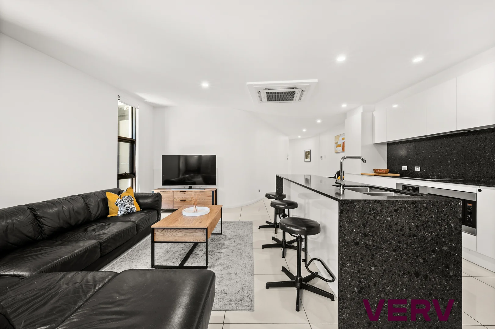 Additional image 5 of 4/43 Hampton Circuit, Yarralumla ACT 2600