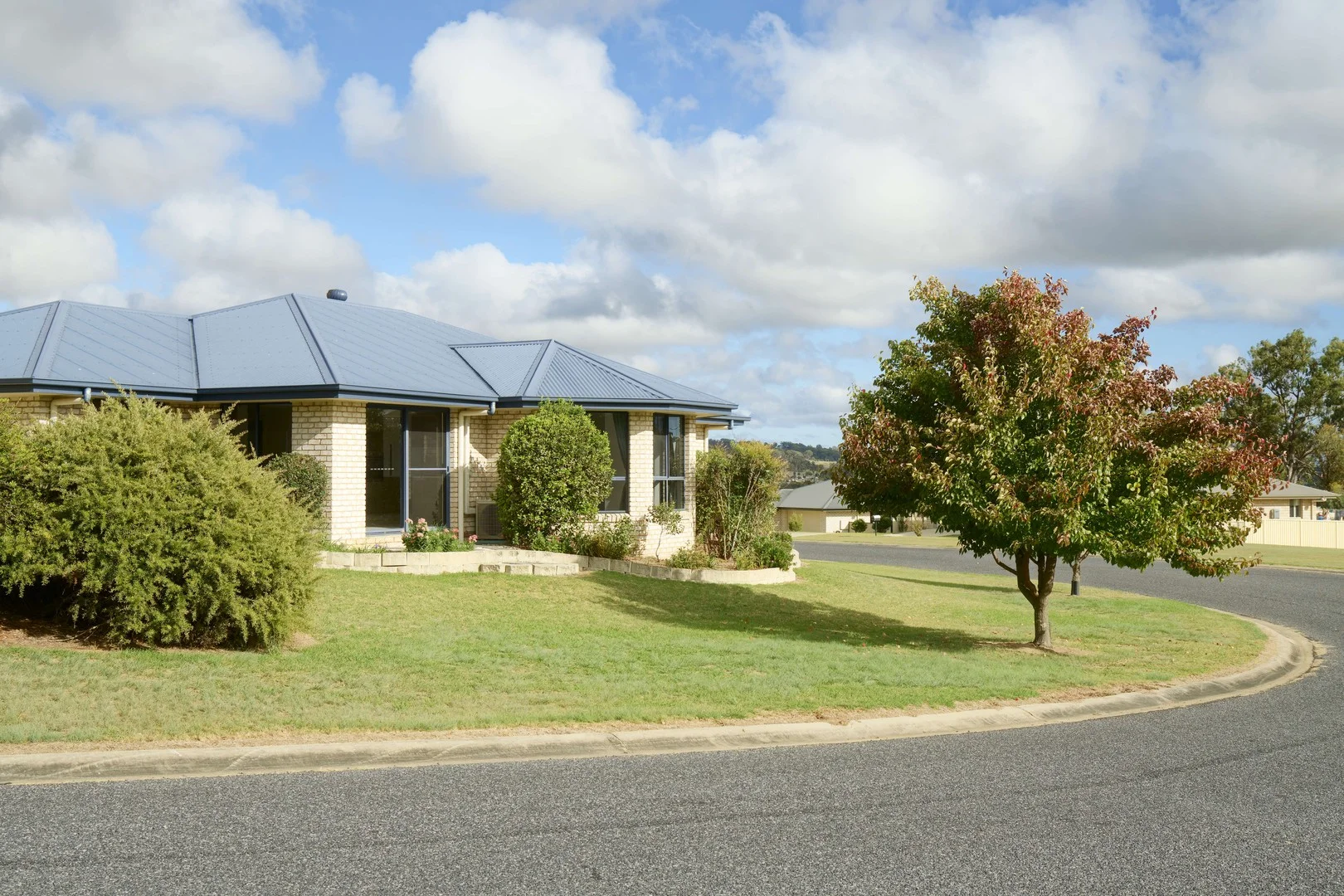 22 Parkes Drive, Tenterfield NSW 2372