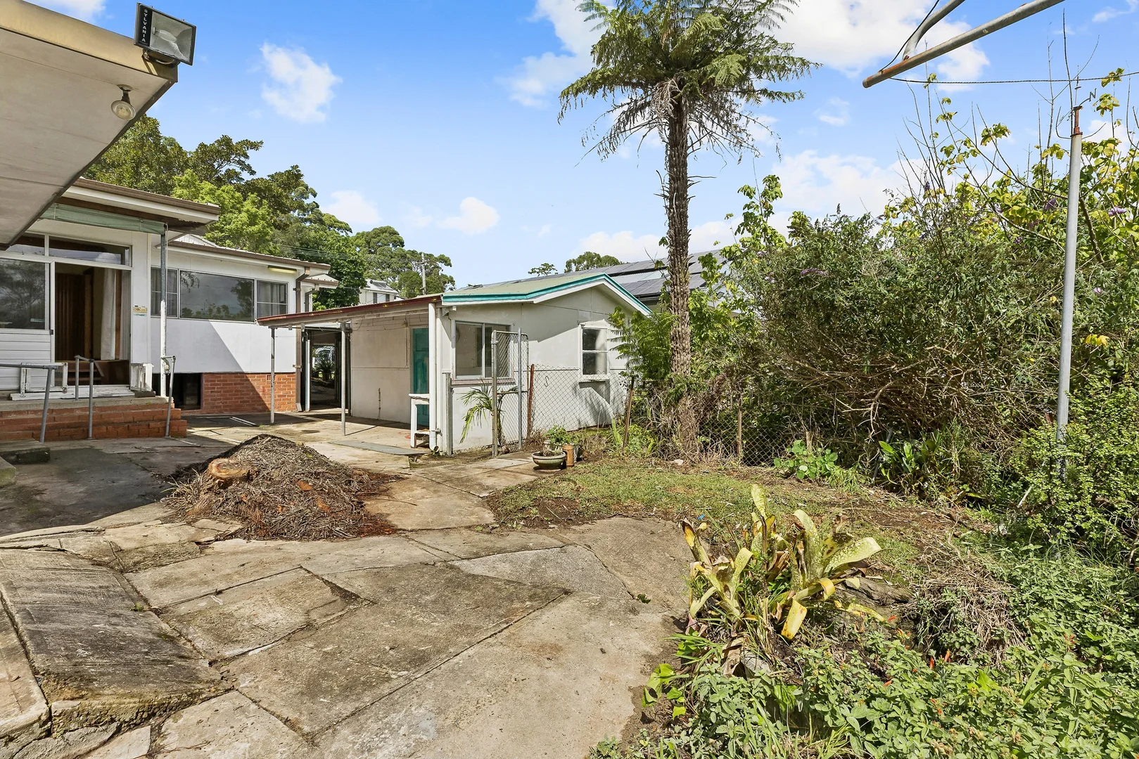 5 Dorset Road, Heathcote NSW 2233 photo 3