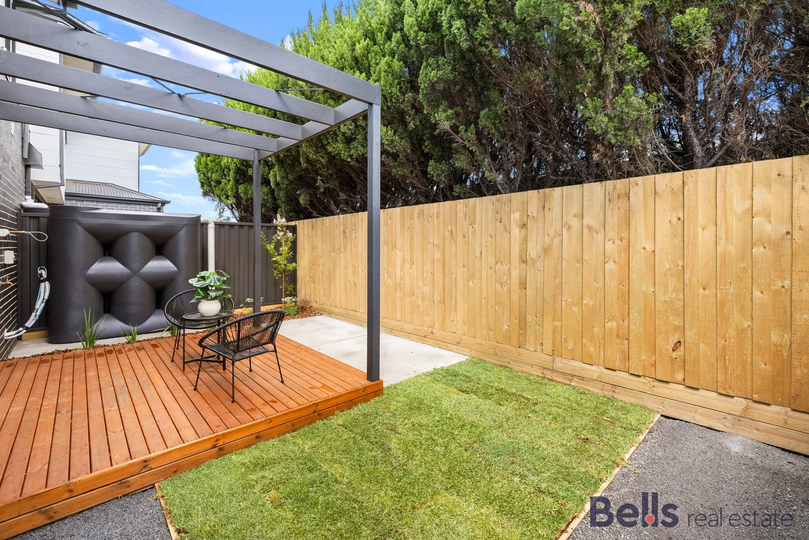 Additional image 16 of 1 & 4/33 Essex Street, Sunshine North VIC 3020
