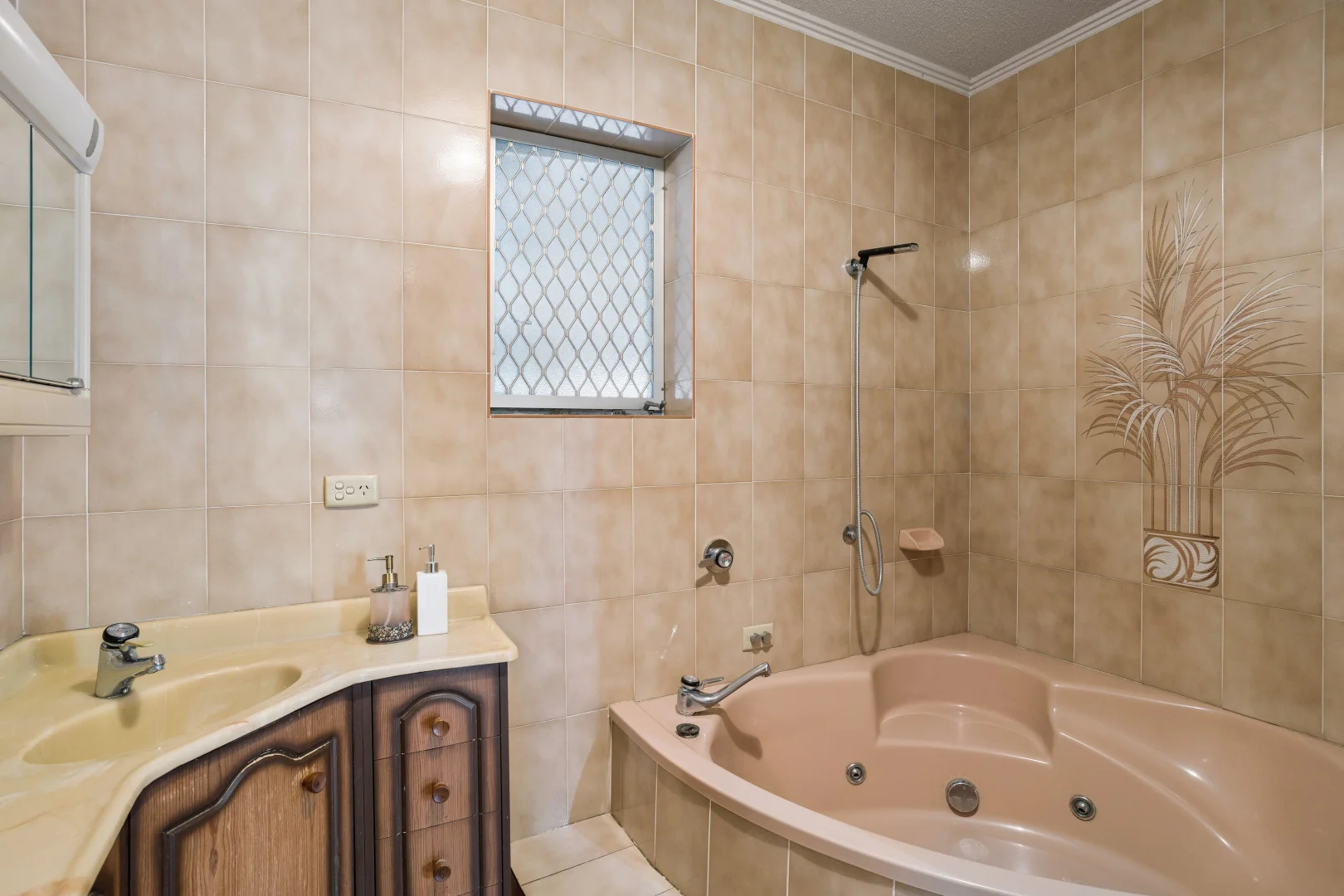 Additional image 11 of 48 St Johns Road, Ottoway SA 5013