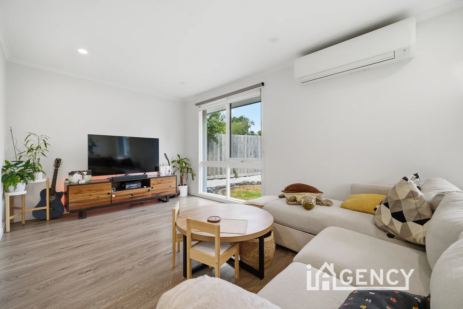 Additional image 6 of 73 Sydney Parkinson Avenue, Endeavour Hills VIC 3802
