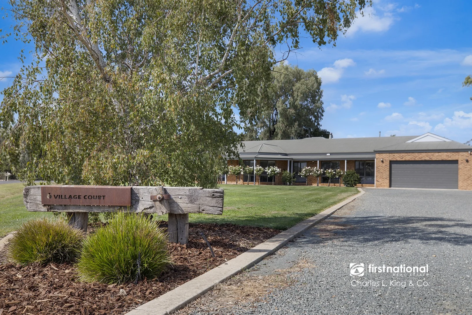 6 Village Court, Echuca VIC 3564