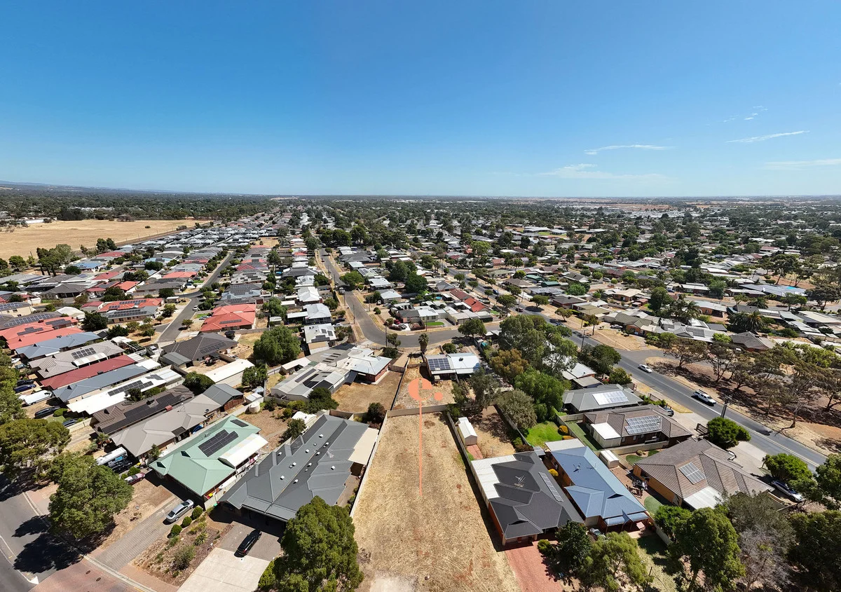 8 Strathaird Boulevard, Smithfield SA 5114 photo 5