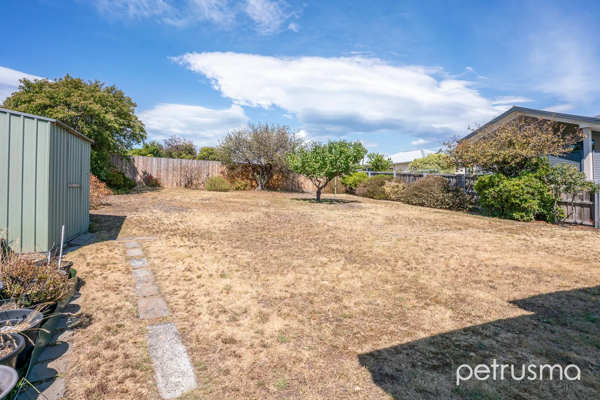 Additional image 26 of 199 Derwent Avenue, Lindisfarne TAS 7015