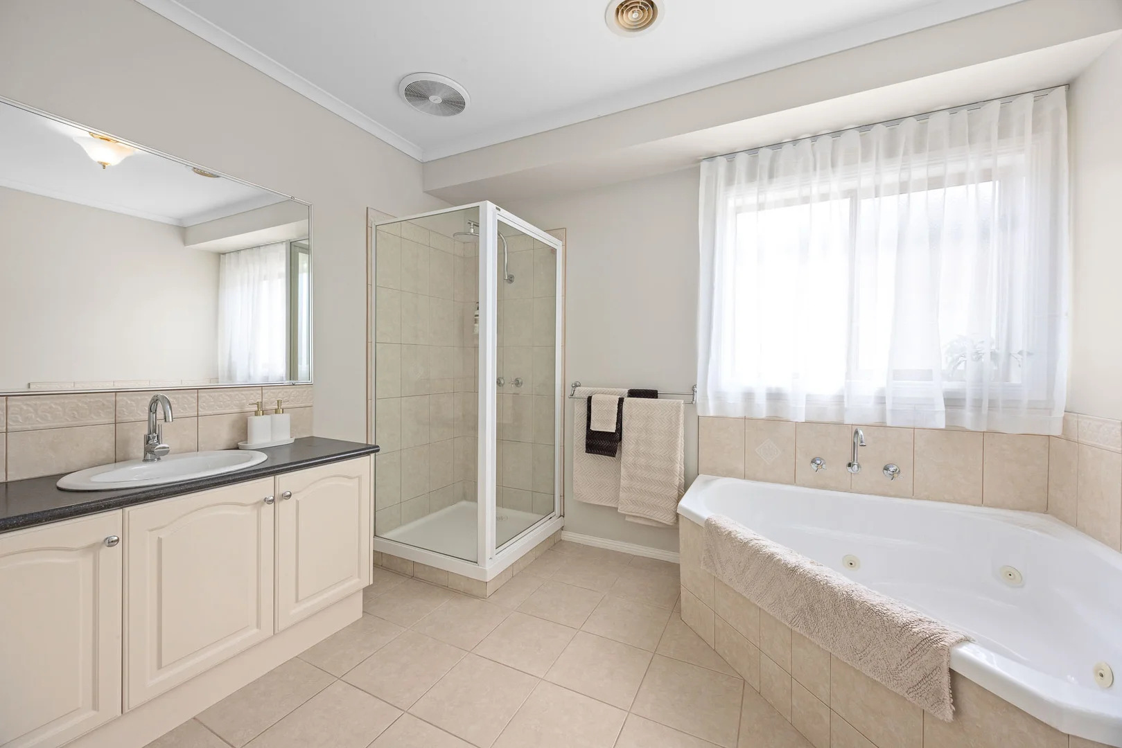 Additional image 13 of 14 Emmer Green Retreat, Cranbourne East VIC 3977