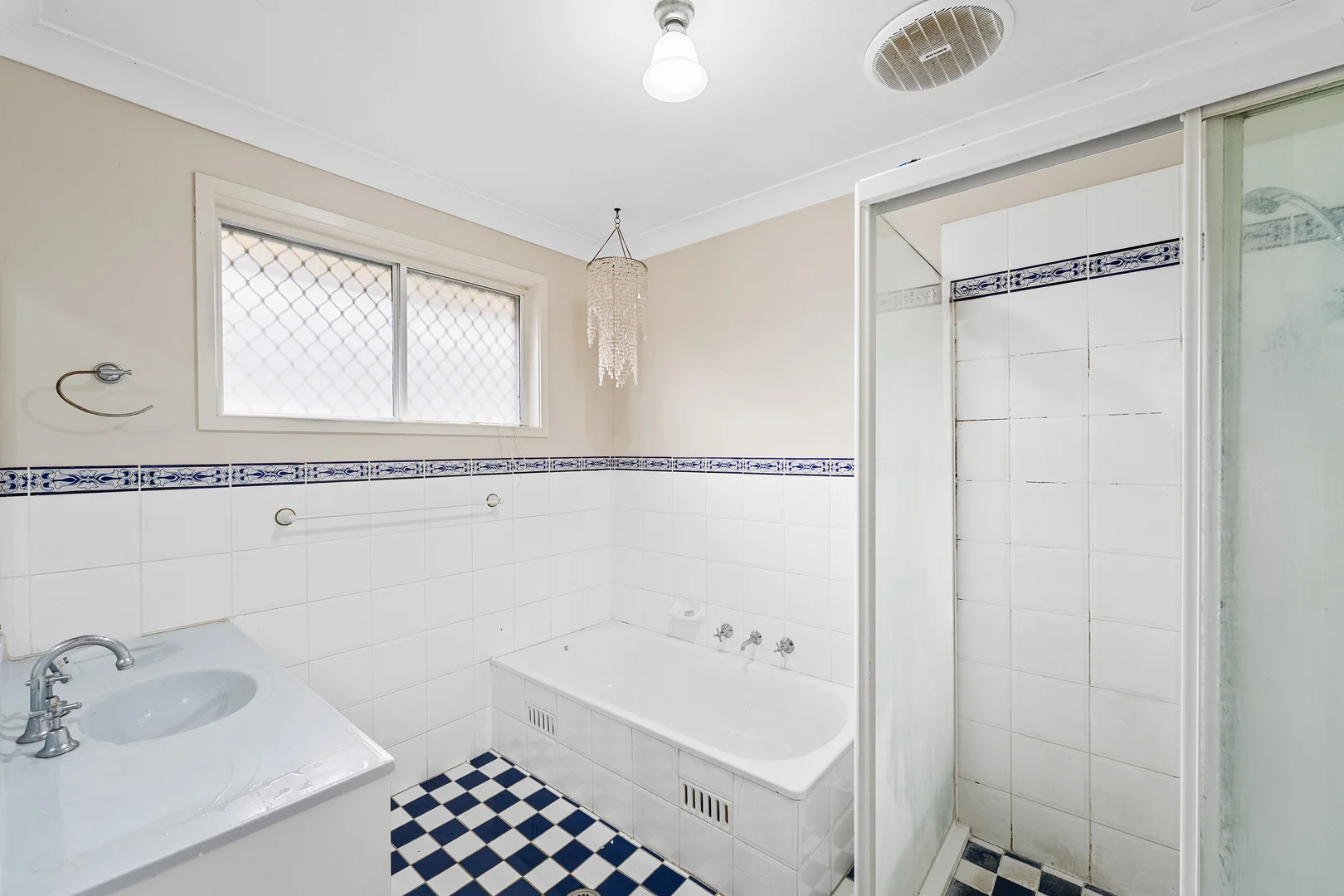 Additional image 8 of 20 Roper Road, Blue Haven NSW 2262