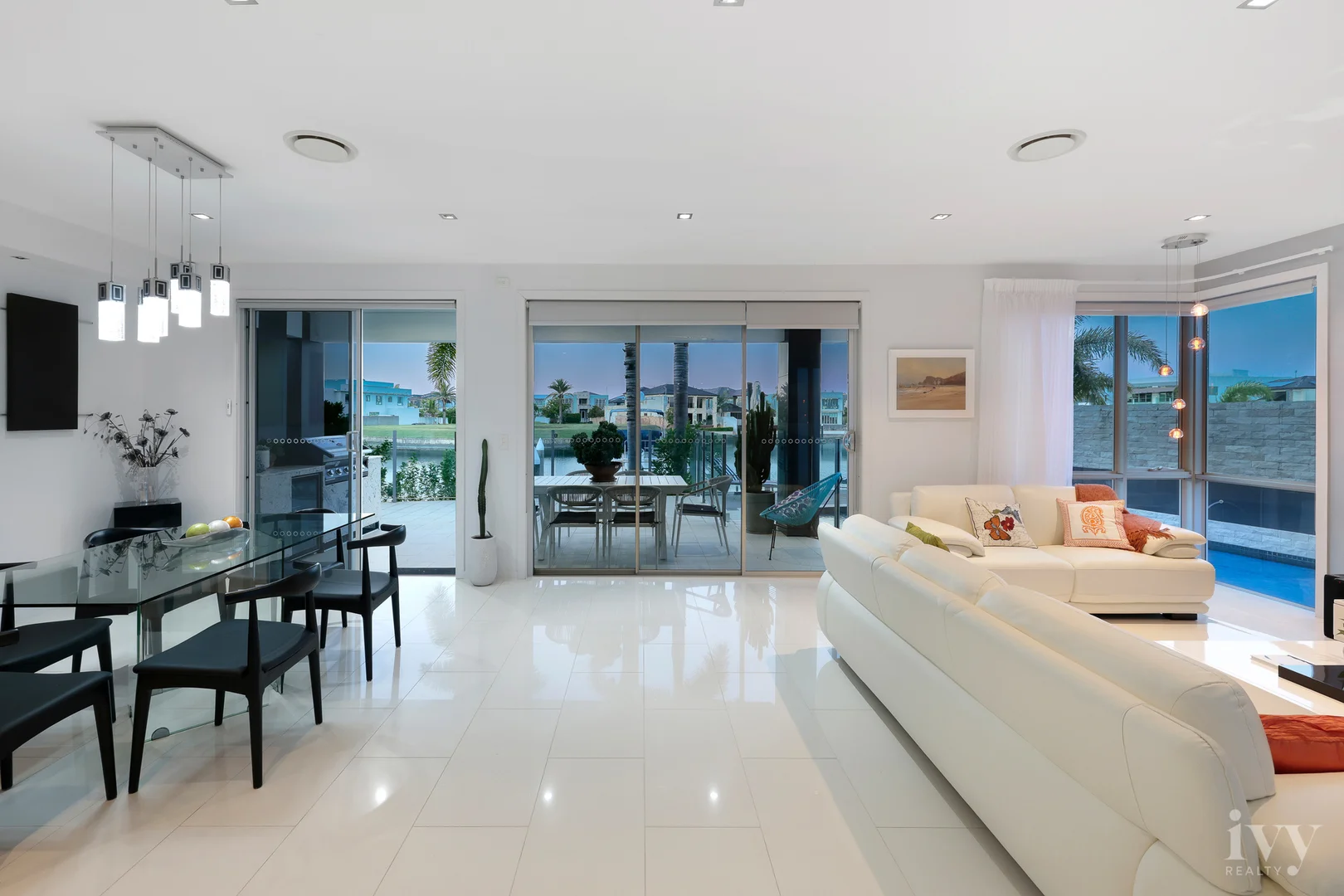 Additional image 7 of 49 Royal Albert Crescent, Sovereign Islands QLD 4216