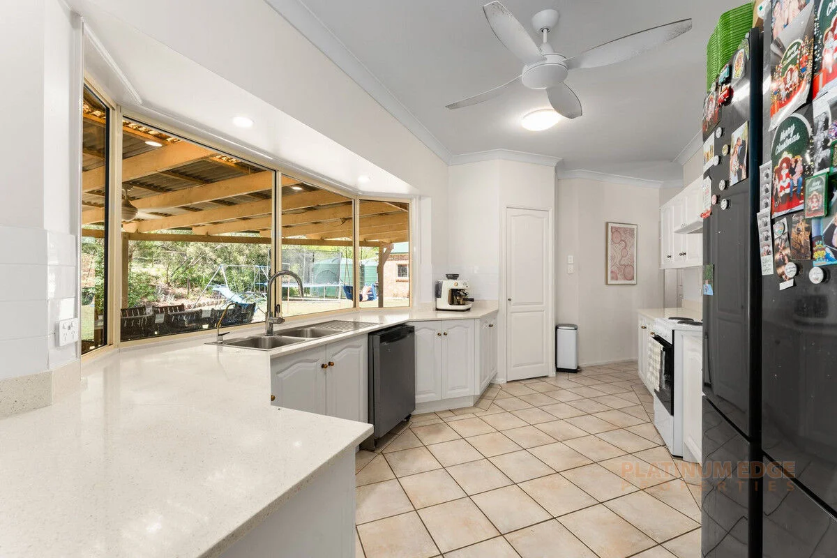 Additional image 5 of 10-12 Cathryn Court, Cedar Grove QLD 4285