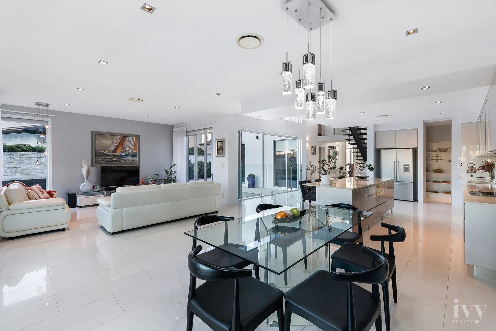Additional image 10 of 49 Royal Albert Crescent, Sovereign Islands QLD 4216