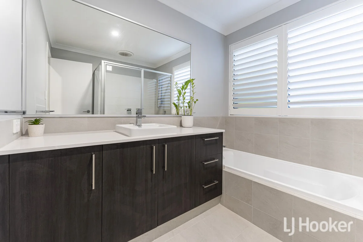 Additional image 35 of 44 Dragonfly Boulevard, Lakelands WA 6180